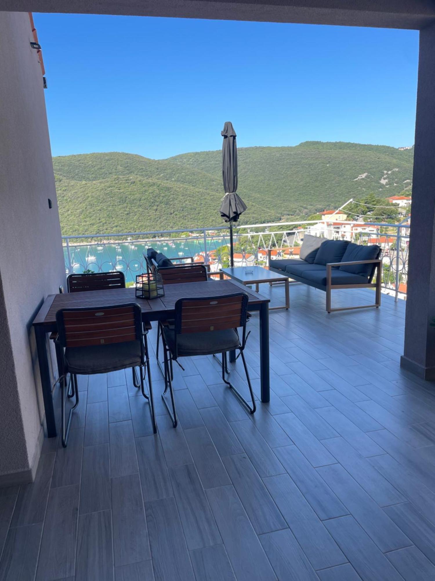 Apartment Stella Рабац Екстериор снимка